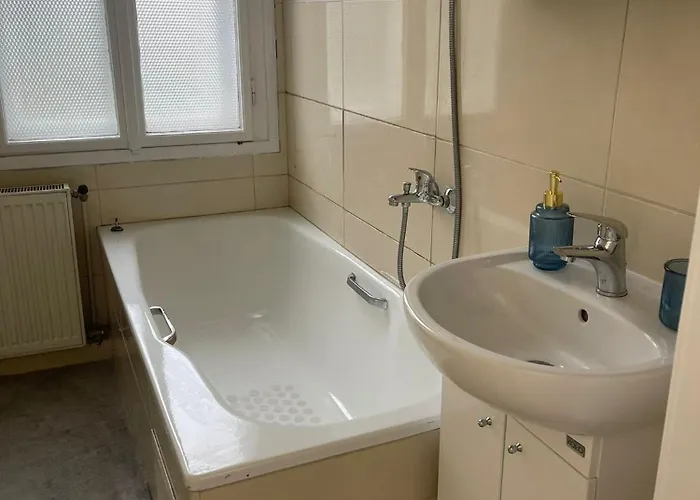 Danubia Apartman *